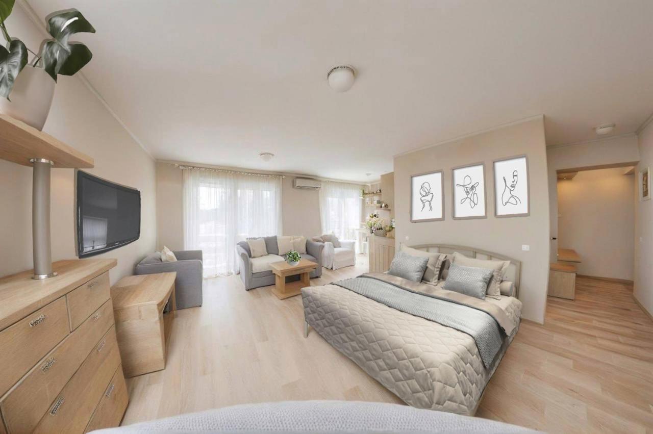 Apartment центр набережная красивая *